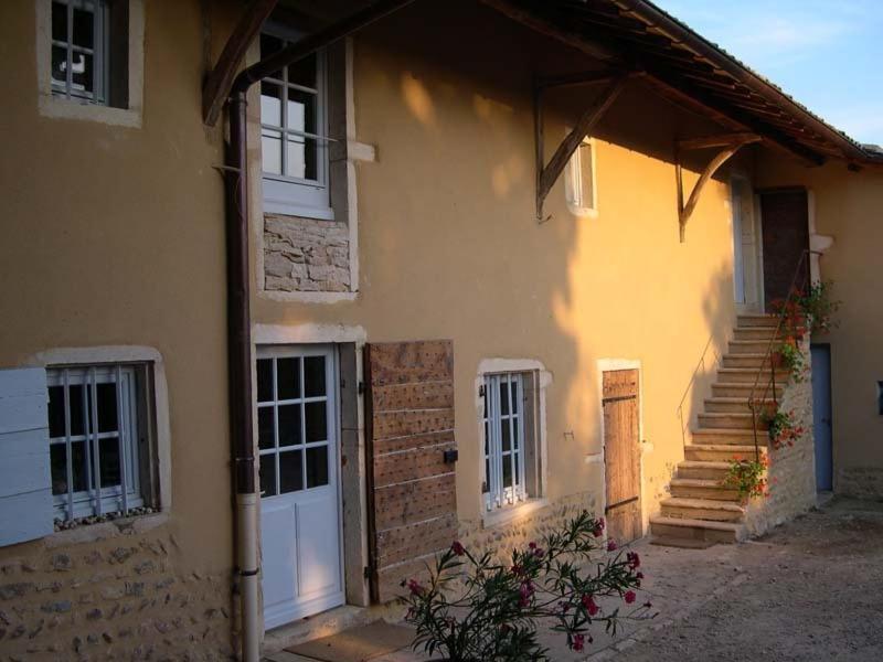 Bed & Breakfast - Maison De Marie Messimy-sur-Saone Экстерьер фото