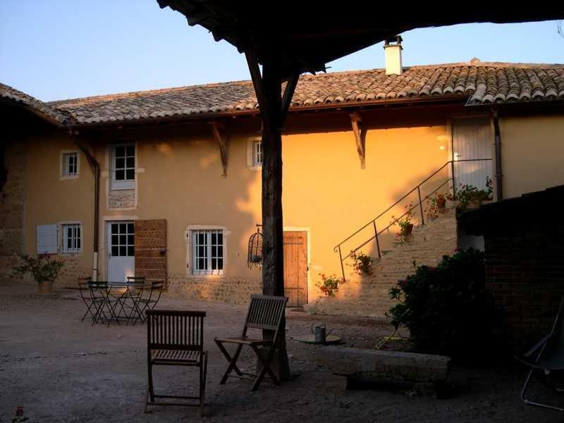 Bed & Breakfast - Maison De Marie Messimy-sur-Saone Экстерьер фото